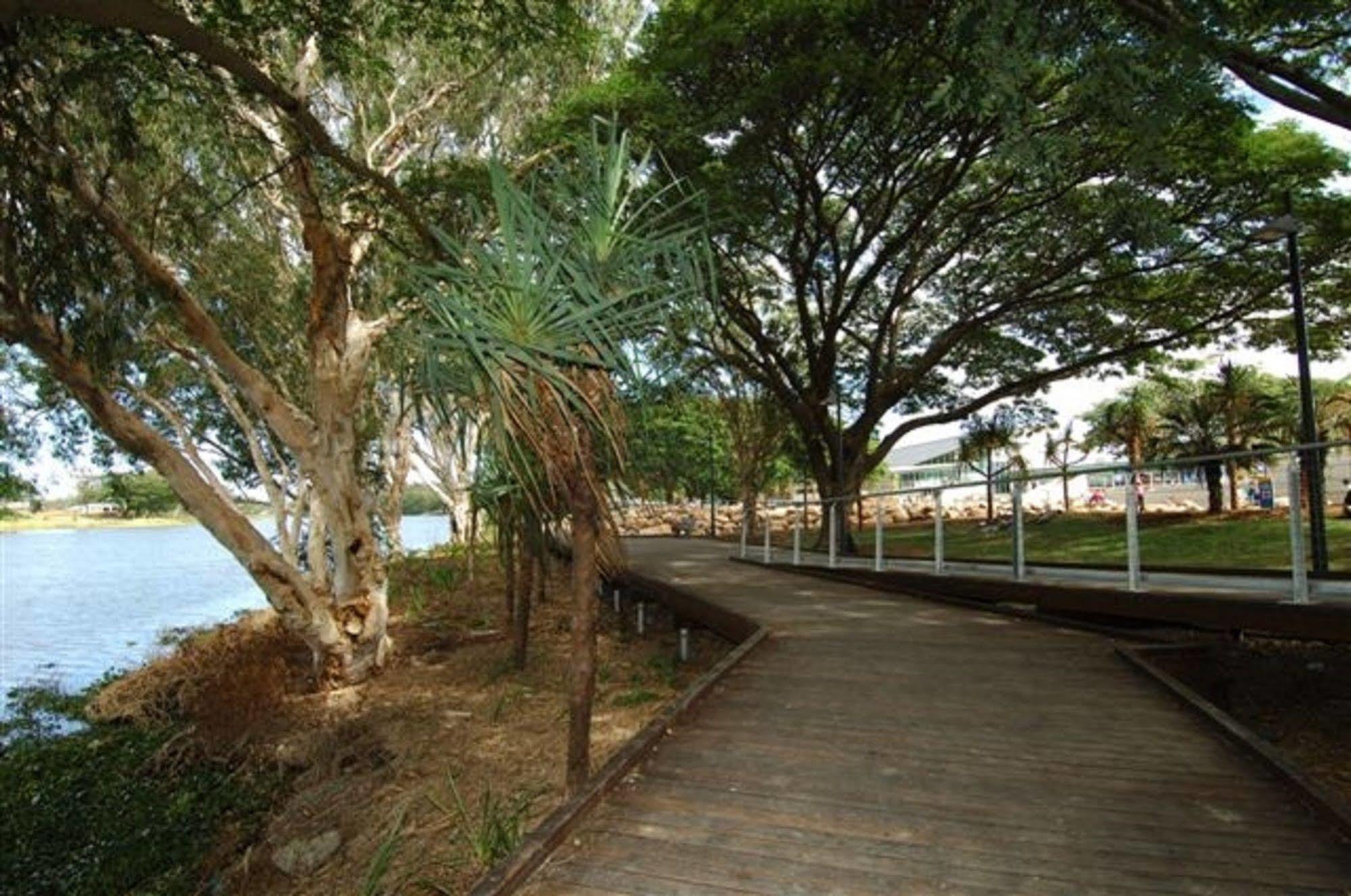 טאונסביל Jacana Apartments מראה חיצוני תמונה